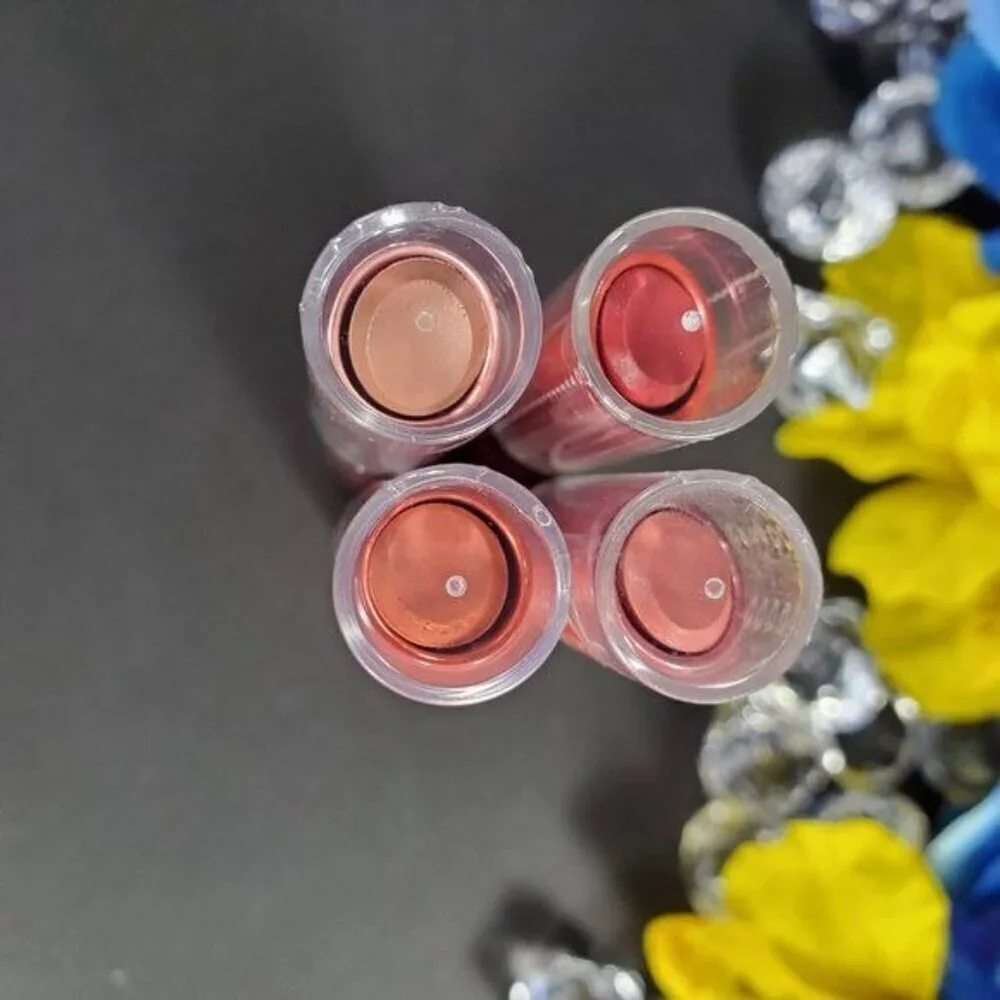 Revlon Coral Lip Gloss New York Ultra HD Make Up Gel Lip Care 740 Color Lipstick